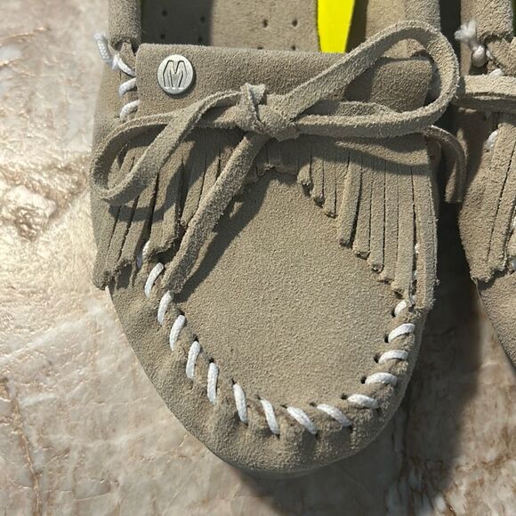 MINNETONKA Tan Suede Moccasins Size 8 - Picture 2 of 9